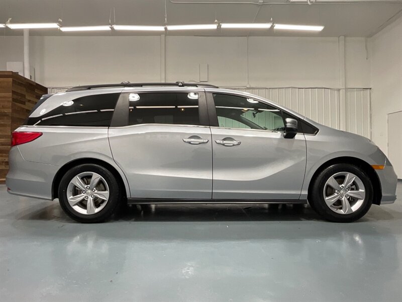 2018 Honda Odyssey EX Minivan / 8-Passenger / Heated seats / Camera  / Blind Spot / Adaptive Cruise / Power Sliding Doors - Photo 4 - Gladstone, OR 97027