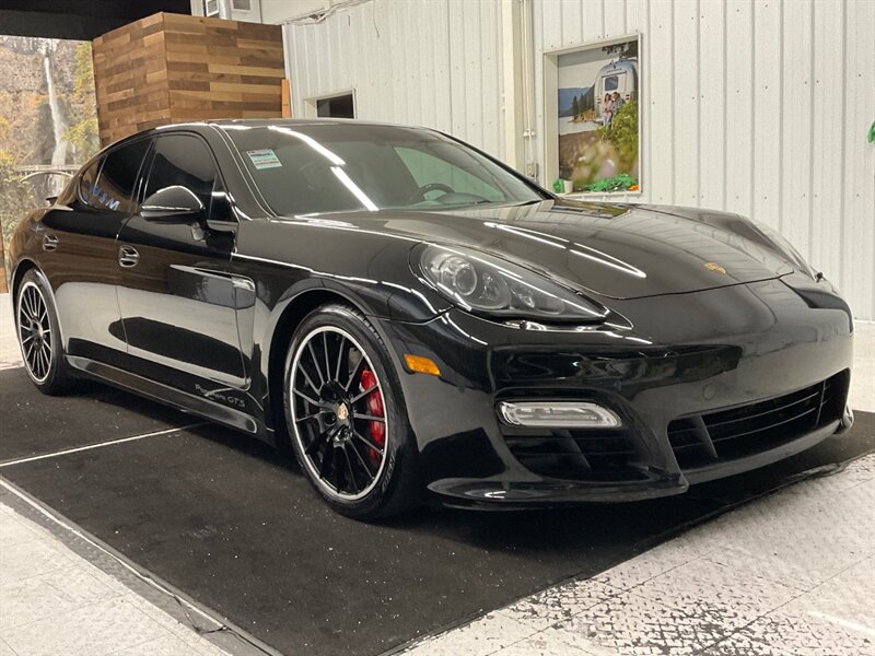 2013 Porsche Panamera GTS AWD / V8 4.8L / Sport Chrono Package Plus  / TOP SHAPE / 82K MILES - Photo 2 - Gladstone, OR 97027