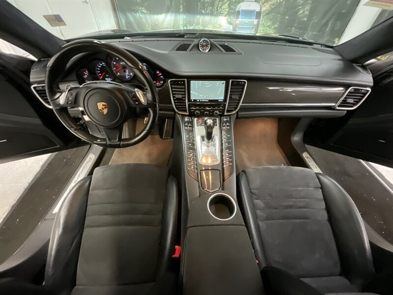 2013 Porsche Panamera GTS AWD / V8 4.8L / Sport Chrono Package Plus  / TOP SHAPE / 82K MILES - Photo 42 - Gladstone, OR 97027