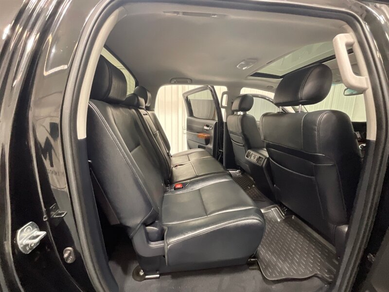 2013 Toyota Tundra Platinum CREWMAX 4X4 5.7L V8 LIFTED LIFTED / ZERO RUST / Heated & Cooled Leather Seats - Photo 13 - Gladstone, OR 97027