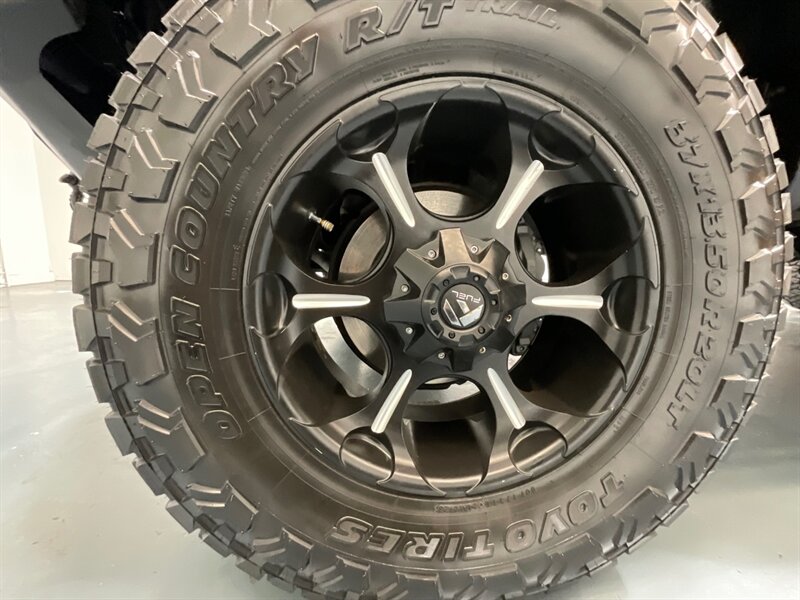 2013 Toyota Tundra Platinum CREWMAX 4X4 5.7L V8 LIFTED LIFTED / ZERO RUST / Heated & Cooled Leather Seats - Photo 48 - Gladstone, OR 97027