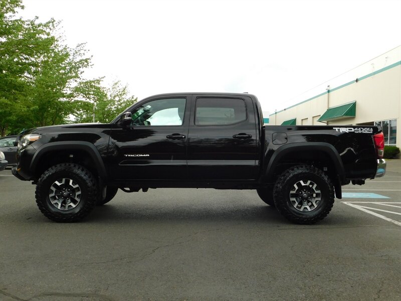 2017 Toyota Tacoma TRD Off-Road 4X4 / CRAWL CONTROL /NEW LIFT & TIRES   - Photo 3 - Portland, OR 97217