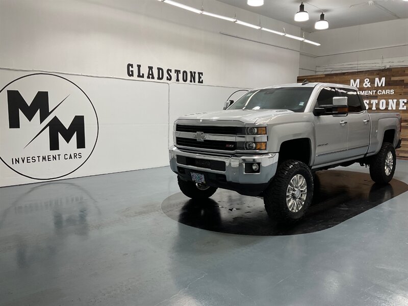 2016 Chevrolet Silverado 2500 LTZ Crew Cab 4X4 / 6.6L DIESEL / Z71 / LIFTED  / NO RUST / BRAND NEW TIRES - Photo 5 - Gladstone, OR 97027