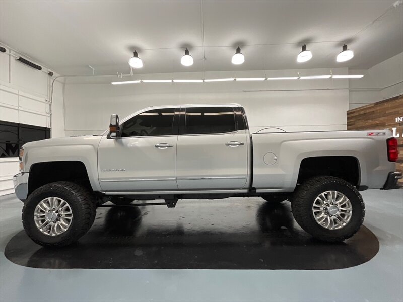 2016 Chevrolet Silverado 2500 LTZ Crew Cab 4X4 / 6.6L DIESEL / Z71 / LIFTED  / NO RUST / BRAND NEW TIRES - Photo 3 - Gladstone, OR 97027