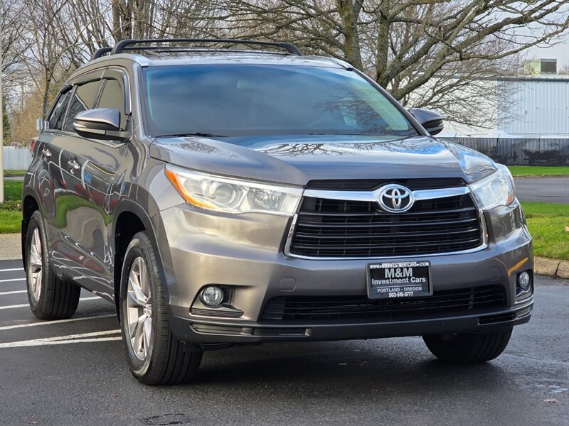 2014 Toyota Highlander XLE 4X4 SUN ROOF / LEATHER / NAVi / CAM / PRISTINE  / 8-SEATS / ALL WHEEL DRIVE / BEAUTIFUL - Photo 2 - Portland, OR 97217