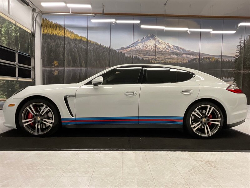 2013 Porsche Panamera GTS Sedan AWD / 4.8L V8 / LOADED / 58,000 MILES  / Leather w. Heated & Cooled Seats / Sunroof / Sport Chrono Package Plus - Photo 3 - Gladstone, OR 97027