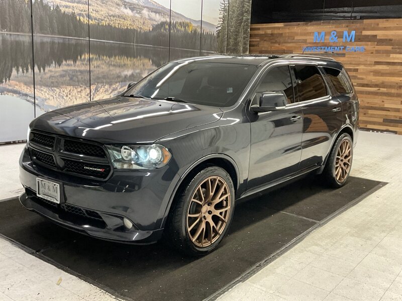 2013 Dodge Durango R/T Sport Utility / 5.7L V8 HEMI / Leather  / Navigation & Backup Camera / Leather & Heated Seats / Sunroof / CUSTOM WHEELS / 3RD ROW SEAT - Photo 1 - Gladstone, OR 97027