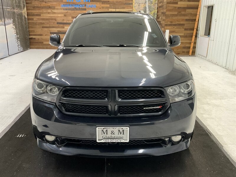 2013 Dodge Durango R/T Sport Utility / 5.7L V8 HEMI / Leather  / Navigation & Backup Camera / Leather & Heated Seats / Sunroof / CUSTOM WHEELS / 3RD ROW SEAT - Photo 5 - Gladstone, OR 97027