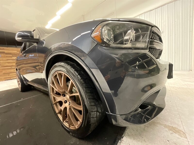 2013 Dodge Durango R/T Sport Utility / 5.7L V8 HEMI / Leather  / Navigation & Backup Camera / Leather & Heated Seats / Sunroof / CUSTOM WHEELS / 3RD ROW SEAT - Photo 27 - Gladstone, OR 97027