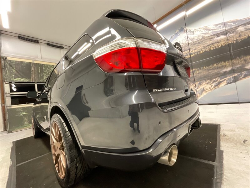 2013 Dodge Durango R/T Sport Utility / 5.7L V8 HEMI / Leather  / Navigation & Backup Camera / Leather & Heated Seats / Sunroof / CUSTOM WHEELS / 3RD ROW SEAT - Photo 26 - Gladstone, OR 97027