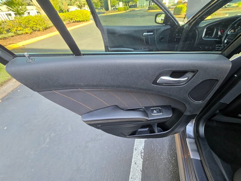 2019 Dodge Charger R/T / NEW TIRES/ LOW MILES - Photo 51 - Portland, OR 97217