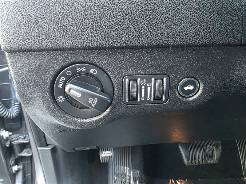 2019 Dodge Charger R/T / NEW TIRES/ LOW MILES - Photo 46 - Portland, OR 97217
