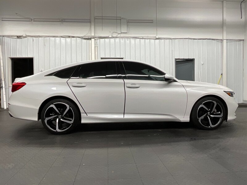 2019 Honda Accord   - Photo 4 - Gladstone, OR 97027