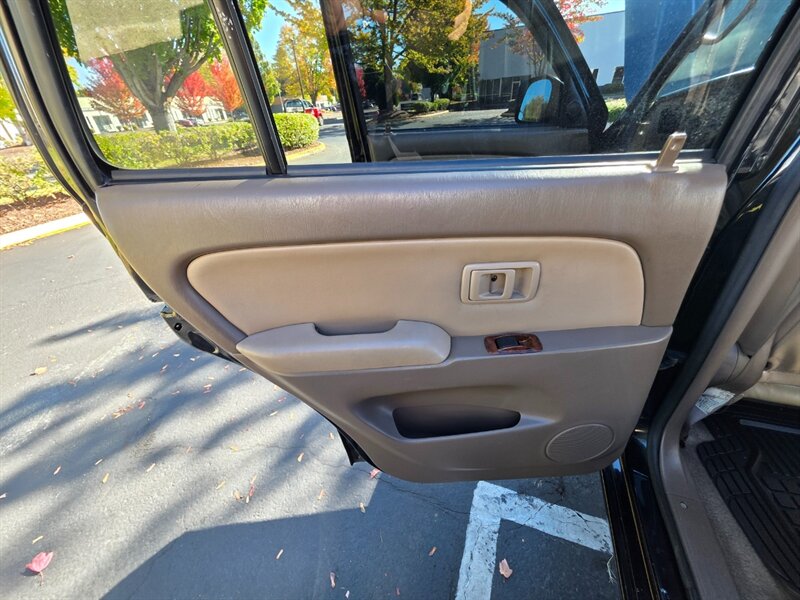 2000 Toyota 4Runner Limited 4X4 / V6 3.4 L / LIFTED / REAR DIFF LOCK / TIMING BELT DONE / SUN ROOF / LEATHER / NEW TRD WHEELS / NEW TIRES / ZERO RUST - Photo 45 - Portland, OR 97217