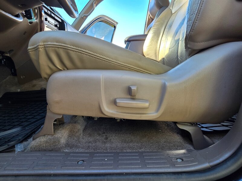 2000 Toyota 4Runner Limited 4X4 / V6 3.4 L / LIFTED / REAR DIFF LOCK / TIMING BELT DONE / SUN ROOF / LEATHER / NEW TRD WHEELS / NEW TIRES / ZERO RUST - Photo 41 - Portland, OR 97217