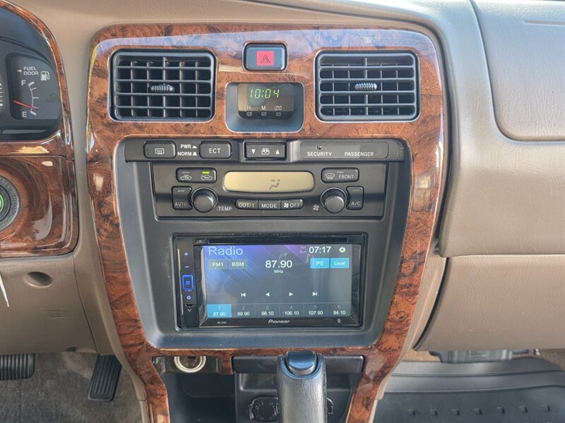 2000 Toyota 4Runner Limited 4X4 / V6 3.4 L / LIFTED / REAR DIFF LOCK / TIMING BELT DONE / SUN ROOF / LEATHER / NEW TRD WHEELS / NEW TIRES / ZERO RUST - Photo 19 - Portland, OR 97217