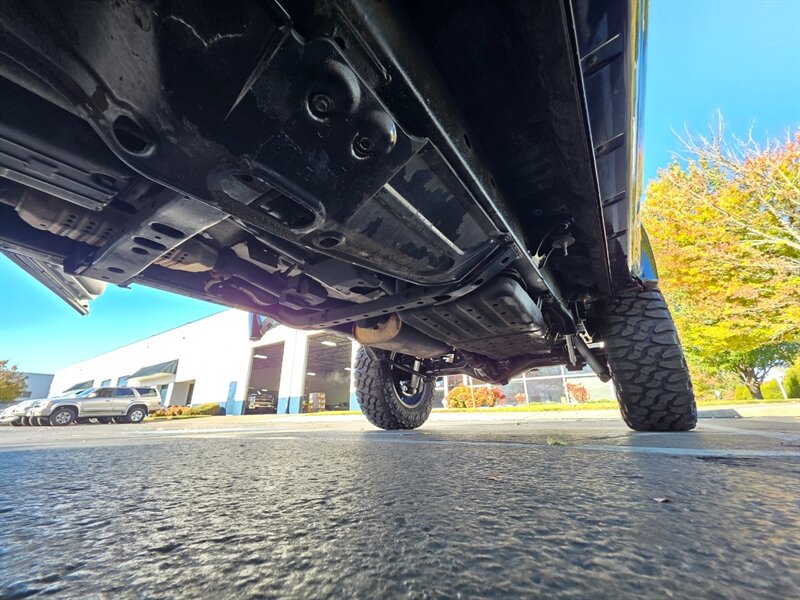 2000 Toyota 4Runner Limited 4X4 / V6 3.4 L / LIFTED / REAR DIFF LOCK / TIMING BELT DONE / SUN ROOF / LEATHER / NEW TRD WHEELS / NEW TIRES / ZERO RUST - Photo 22 - Portland, OR 97217