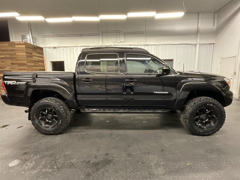 2014 Toyota Tacoma V6 TRD SPORT 4X4 / 4.0L V6 / LIFTED LIFTED  Sunroof / BRAND NEW 33 " BF GOODRICH TIRES / LOCAL TRUCK / RUST FREE - Photo 4 - Gladstone, OR 97027