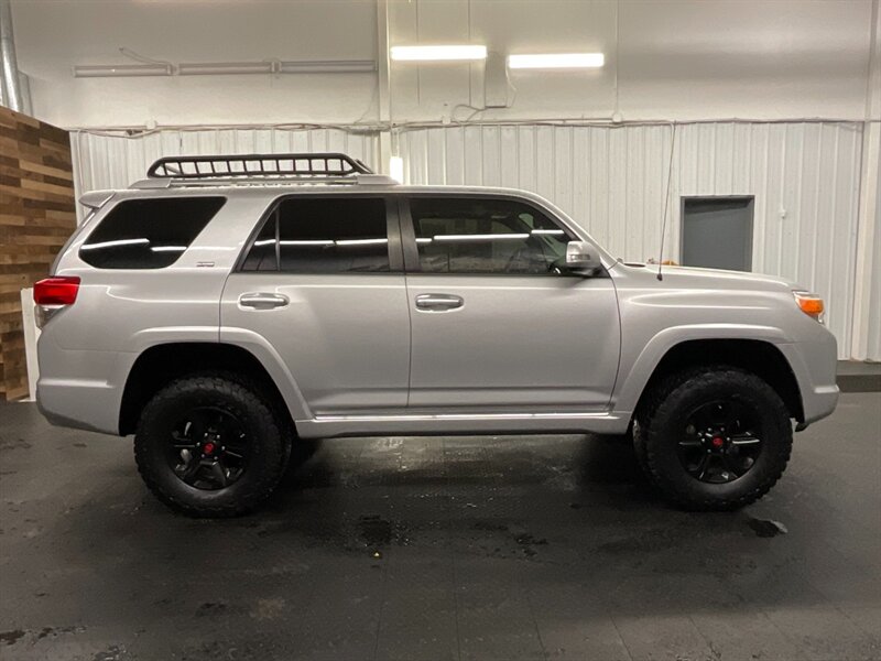 2013 Toyota 4Runner SR5 Premium 4X4 / 3RD ROW SEAT / LIFTED  Leather / Sunroof / LIFTED w/ NEW BF GOODRICH TIRES / 3RD ROW SEAT - Photo 4 - Gladstone, OR 97027