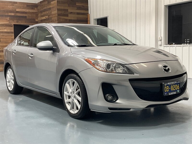 2012 Mazda MAZDA3 s Touring Sedan / Sunroof / NEW TIRES  / BOSE  SOUND - Photo 2 - Gladstone, OR 97027