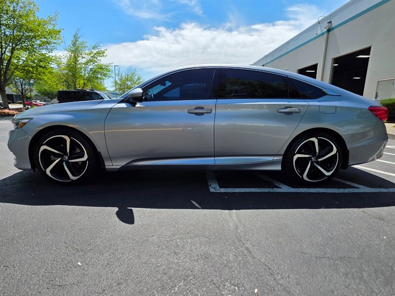 2018 Honda Accord SPORT  TURBO / LOCAL TRADE / NEW TIRES / LOW MILES  / SOUND SYSTEM / ADAPTIVE CRUISE / LANE DEPART WARNING / PRISTINE CONDITION - Photo 4 - Portland, OR 97217
