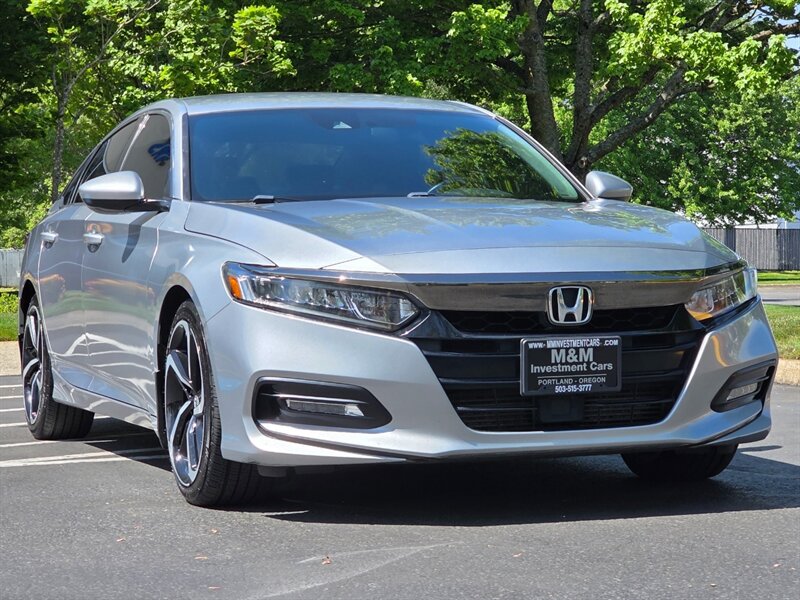 2018 Honda Accord SPORT  TURBO / LOCAL TRADE / NEW TIRES / LOW MILES  / SOUND SYSTEM / ADAPTIVE CRUISE / LANE DEPART WARNING / PRISTINE CONDITION - Photo 2 - Portland, OR 97217