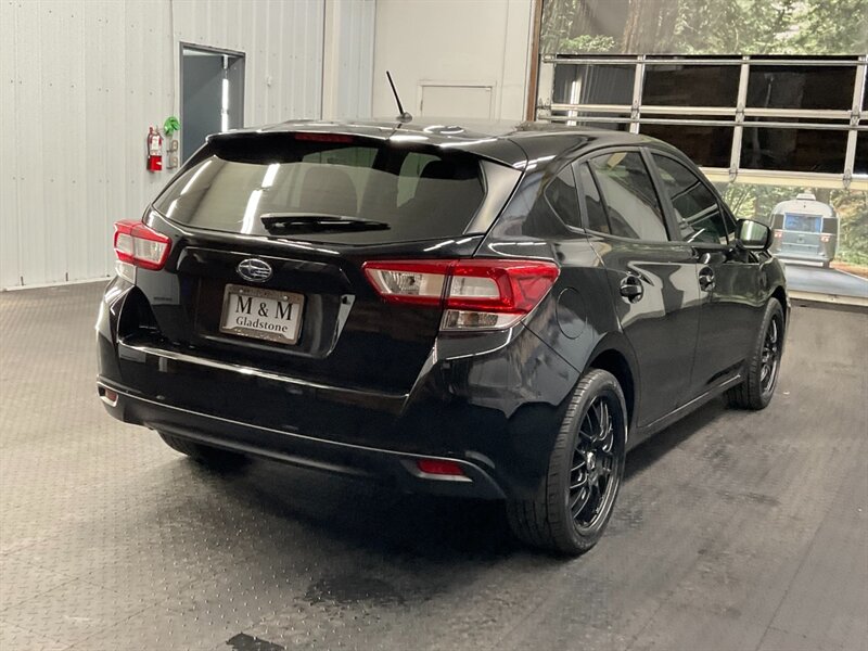 2019 Subaru Impreza 2.0i Wagon AWD / 1-OWNER / 28,000 MILES  BLACK WHEELS / SHARP & CLEAN - Photo 32 - Gladstone, OR 97027