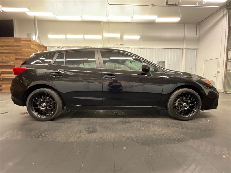 2019 Subaru Impreza 2.0i Wagon AWD / 1-OWNER / 28,000 MILES  BLACK WHEELS / SHARP & CLEAN - Photo 35 - Gladstone, OR 97027