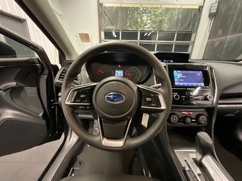 2019 Subaru Impreza 2.0i Wagon AWD / 1-OWNER / 28,000 MILES  BLACK WHEELS / SHARP & CLEAN - Photo 22 - Gladstone, OR 97027