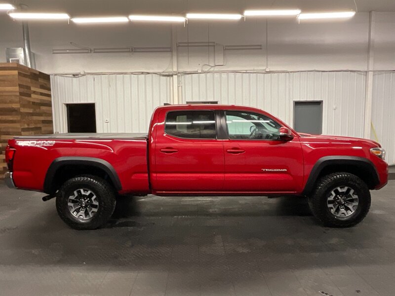 2019 Toyota Tacoma TRD Off-Road Double Cab 4X4 / REAR DIFF LOCKS  LONG BED / 1-OWNER / BRAND NEW TIRES - Photo 4 - Gladstone, OR 97027