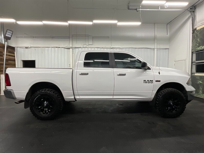 2014 RAM 1500 SLT Crew Cab 4X4 / 5.7L V8 HEMI / NEW LIFT WHEELS   - Photo 4 - Gladstone, OR 97027