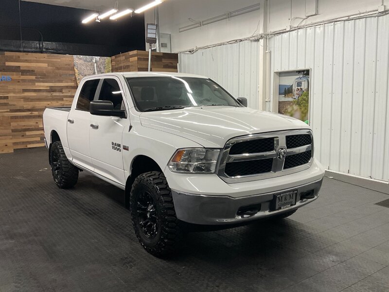 2014 RAM 1500 SLT Crew Cab 4X4 / 5.7L V8 HEMI / NEW LIFT WHEELS   - Photo 2 - Gladstone, OR 97027