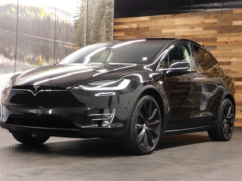 2016 Tesla Model X 90D Sport Utility / AWD /1-OWNER / 33,000 MILES   - Photo 25 - Gladstone, OR 97027