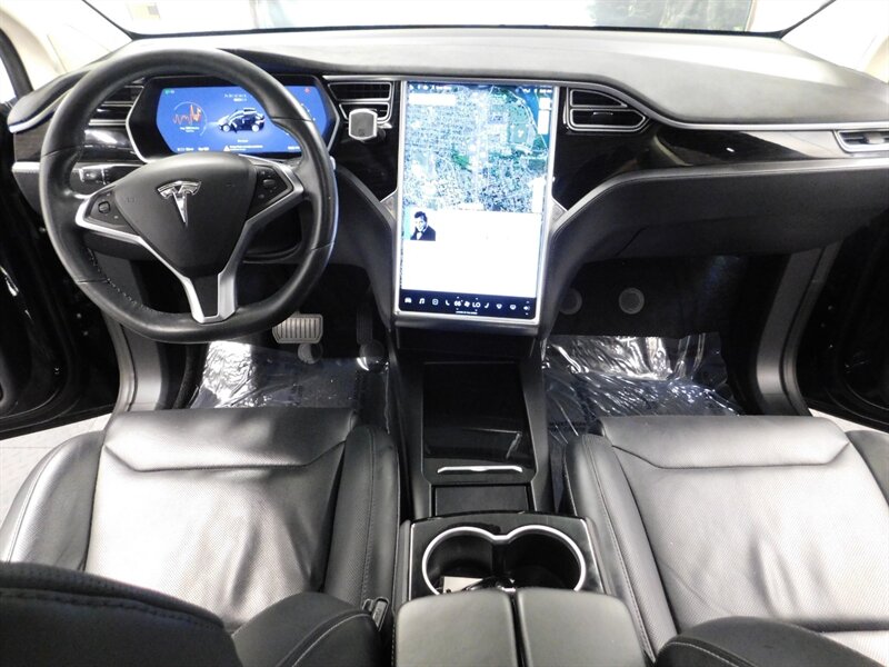 2016 Tesla Model X 90D Sport Utility / AWD /1-OWNER / 33,000 MILES   - Photo 16 - Gladstone, OR 97027