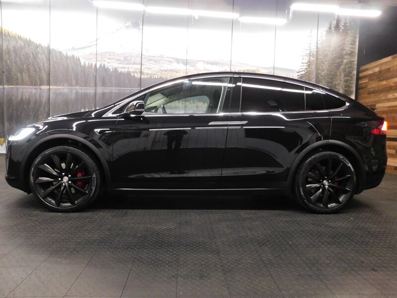 2016 Tesla Model X 90D Sport Utility / AWD /1-OWNER / 33,000 MILES   - Photo 3 - Gladstone, OR 97027