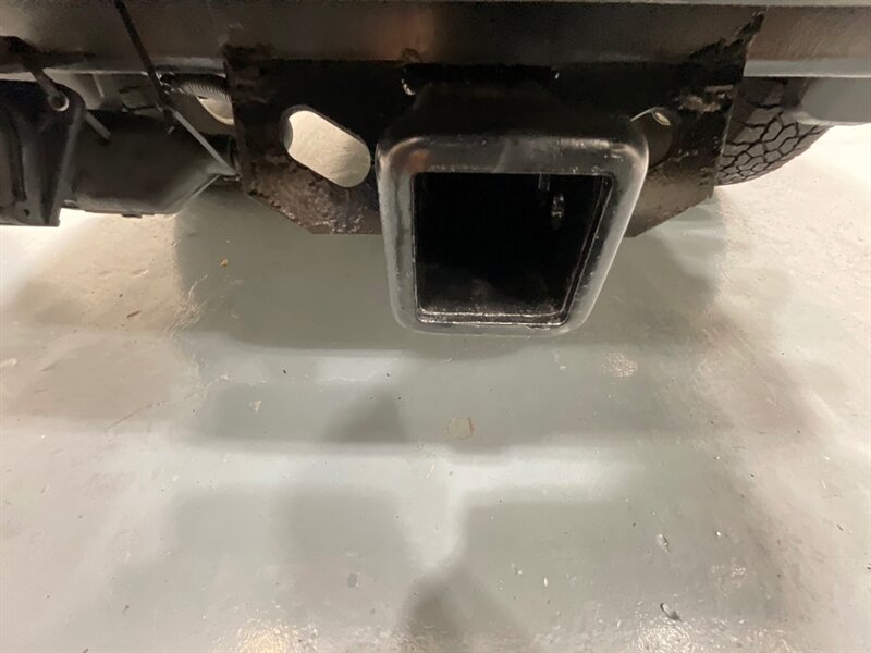 2009 Nissan Frontier SE V6 / 4x4 / Crew Cab / LIFTED / NEW TIRES/CANOPY / WINCH BUMPER / LOCAL NO RUST - Photo 22 - Gladstone, OR 97027