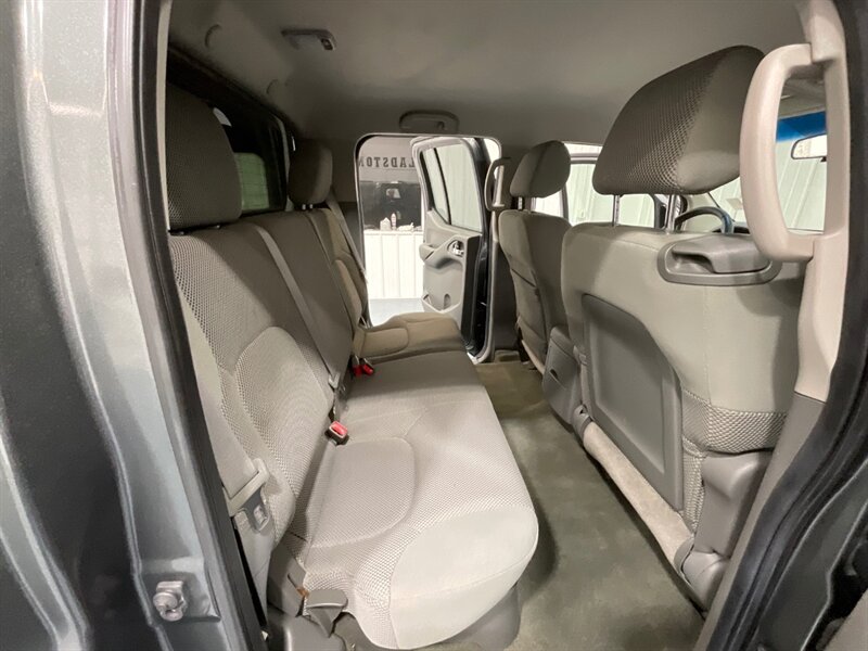 2009 Nissan Frontier SE V6 / 4x4 / Crew Cab / LIFTED / NEW TIRES/CANOPY / WINCH BUMPER / LOCAL NO RUST - Photo 14 - Gladstone, OR 97027