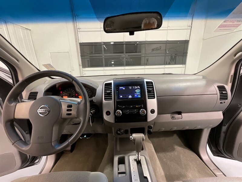 2009 Nissan Frontier SE V6 / 4x4 / Crew Cab / LIFTED / NEW TIRES/CANOPY / WINCH BUMPER / LOCAL NO RUST - Photo 37 - Gladstone, OR 97027