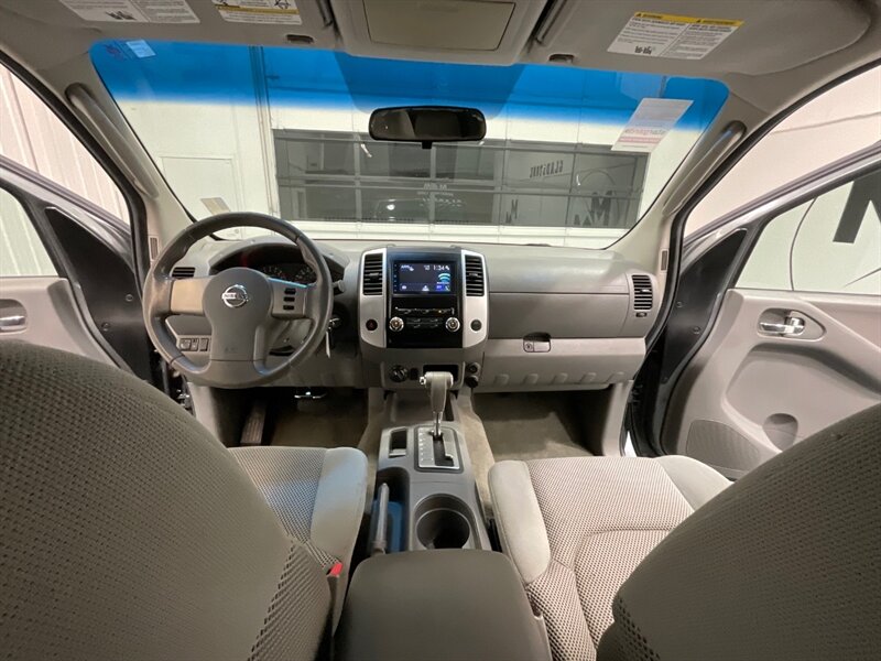 2009 Nissan Frontier SE V6 / 4x4 / Crew Cab / LIFTED / NEW TIRES/CANOPY / WINCH BUMPER / LOCAL NO RUST - Photo 35 - Gladstone, OR 97027