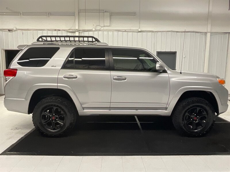 2013 Toyota 4Runner 4x4 SR5 Premium V6 / 3RD ROW SEAT / LIFTED  / NEW BF GOODRICH TIRES & BLACK WHEELS / Leather & Heated Seats / Sunroof / THIRD ROW SEAT - Photo 4 - Gladstone, OR 97027