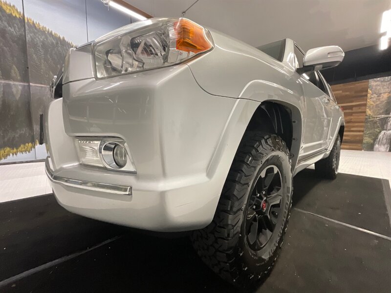 2013 Toyota 4Runner 4x4 SR5 Premium V6 / 3RD ROW SEAT / LIFTED  / NEW BF GOODRICH TIRES & BLACK WHEELS / Leather & Heated Seats / Sunroof / THIRD ROW SEAT - Photo 23 - Gladstone, OR 97027