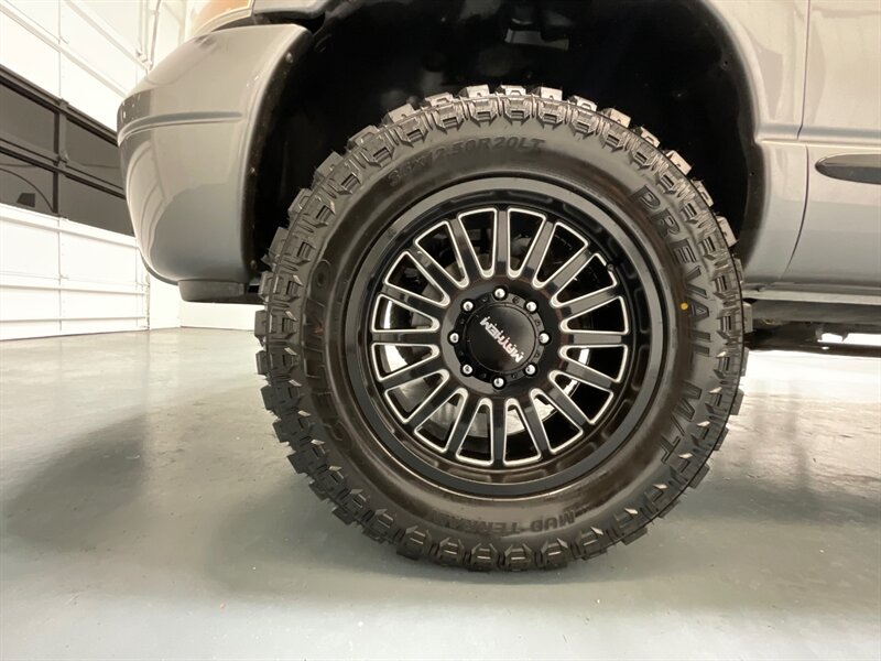 2006 Dodge Ram 2500 Laramie MEGACAB 4X4 / 5.9L DIESEL / NEW TIRES  / Leather w. Heated Seats / Power Running Board / LEVELED w. NEW WHEELS & TIRES / ZERO RUST - Photo 23 - Gladstone, OR 97027