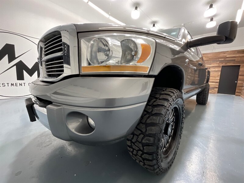 2006 Dodge Ram 2500 Laramie MEGACAB 4X4 / 5.9L DIESEL / NEW TIRES  / Leather w. Heated Seats / Power Running Board / LEVELED w. NEW WHEELS & TIRES / ZERO RUST - Photo 54 - Gladstone, OR 97027