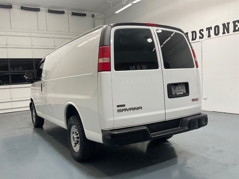 2010 GMC Savana 2500 CARGO VAN / 6.0L V8 / LOCAL VAN / 127k MILES  / ZERO RUST / SHELVES INCLUDED - Photo 7 - Gladstone, OR 97027