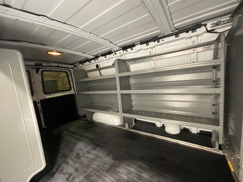 2010 GMC Savana 2500 CARGO VAN / 6.0L V8 / LOCAL VAN / 127k MILES  / ZERO RUST / SHELVES INCLUDED - Photo 16 - Gladstone, OR 97027