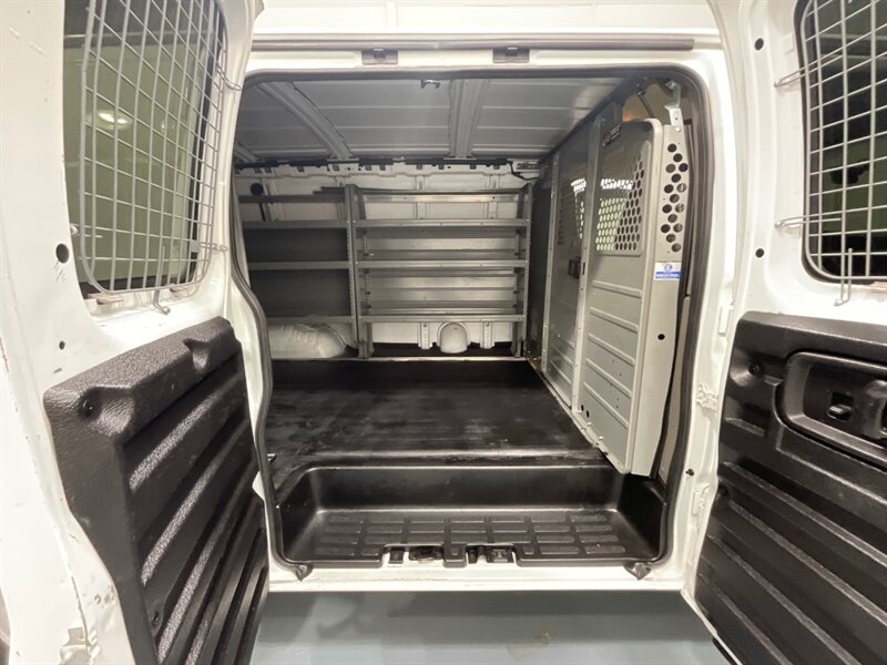 2010 GMC Savana 2500 CARGO VAN / 6.0L V8 / LOCAL VAN / 127k MILES  / ZERO RUST / SHELVES INCLUDED - Photo 14 - Gladstone, OR 97027