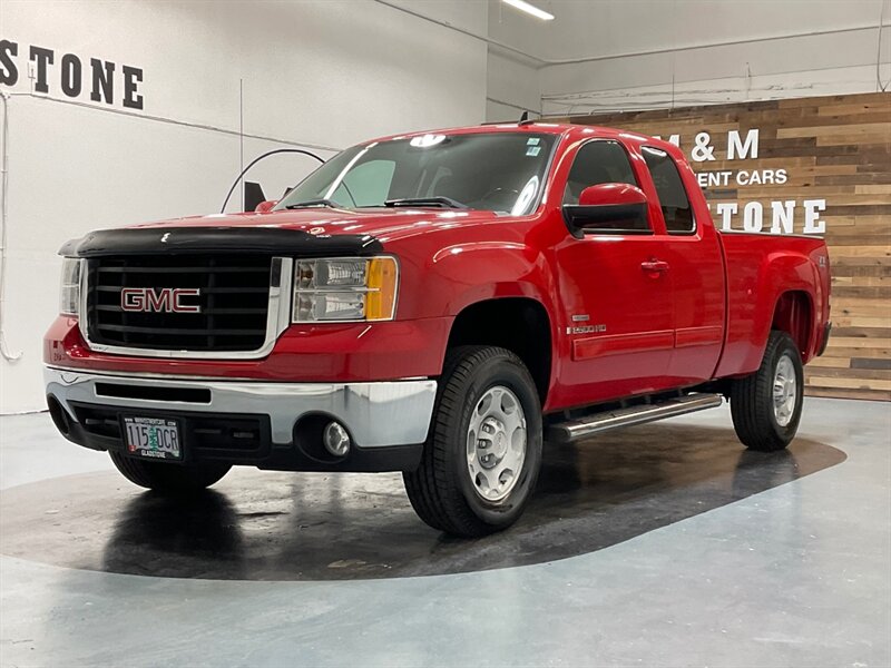 2008 GMC Sierra 2500 SLT 4X4 / 6.6L DURAMAX DIESEL / 1-OWNER  / Leather - Photo 53 - Gladstone, OR 97027