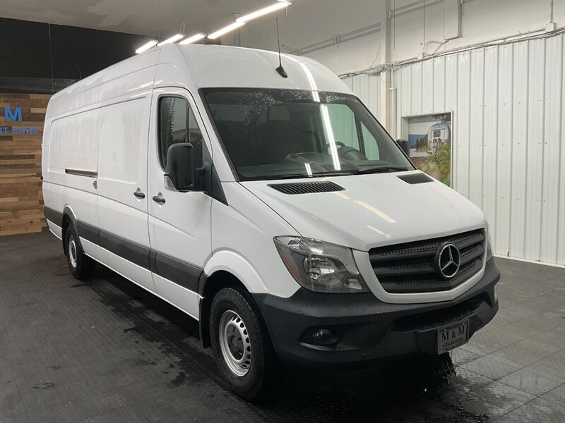 2018 Mercedes-Benz Sprinter 2500 CARGO VAN / 3.0 DIESEL / HIGH ROOF EXTENDED  CARGO VAN / 170 inc WB High Roof Extended / Backup Camera - Photo 2 - Gladstone, OR 97027