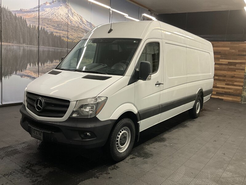 2018 Mercedes-Benz Sprinter 2500 CARGO VAN / 3.0 DIESEL / HIGH ROOF EXTENDED  CARGO VAN / 170 inc WB High Roof Extended / Backup Camera - Photo 25 - Gladstone, OR 97027