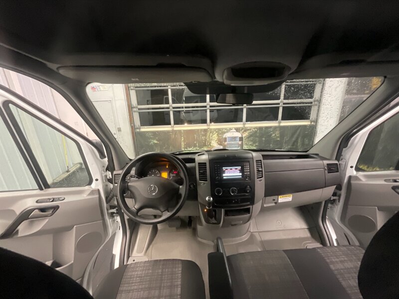 2018 Mercedes-Benz Sprinter 2500 CARGO VAN / 3.0 DIESEL / HIGH ROOF EXTENDED  CARGO VAN / 170 inc WB High Roof Extended / Backup Camera - Photo 16 - Gladstone, OR 97027